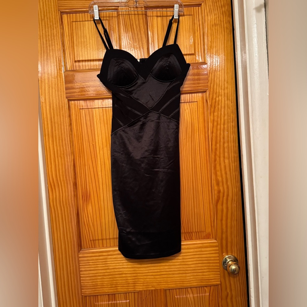 Emprada Elegant Black Women's Slip Dress